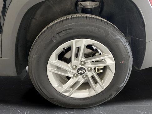 Certified 2025 Hyundai Tucson SE image 34