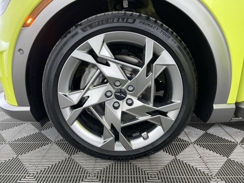 Used 2023 Genesis GV60 Performance image 26