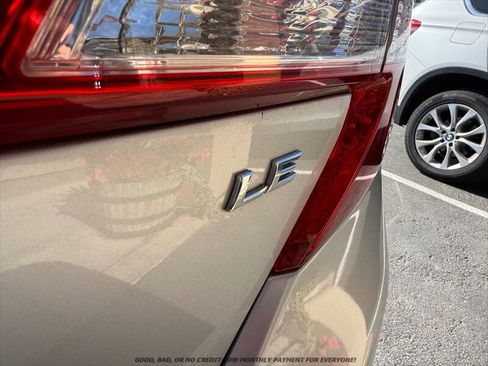 Used 2013 Toyota Camry LE FWD image 27