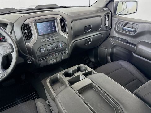 Used 2022 Chevrolet Silverado 1500 Custom Trail Boss AWD/4WD image 22