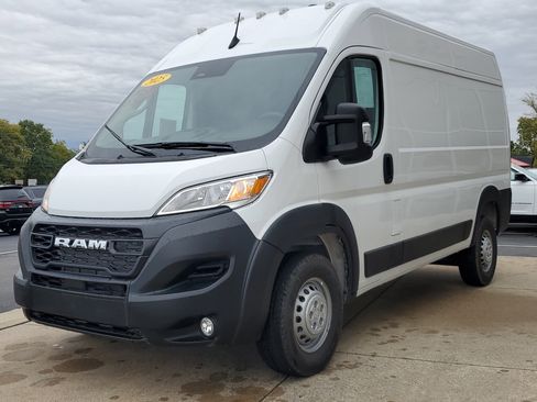 Used 2025 RAM ProMaster 1500 w/ Cold Weather Group image 2