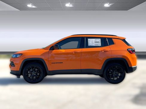 New 2026 Jeep Compass Latitude image 2
