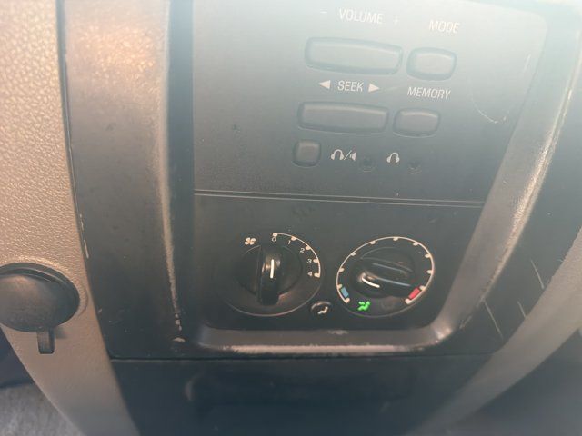 Used 2004 Ford Expedition XLT RWD image 19