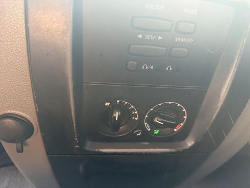 Used 2004 Ford Expedition XLT RWD image 19