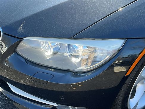 Used 2011 BMW 335i Convertible w/ Premium Pkg image 7