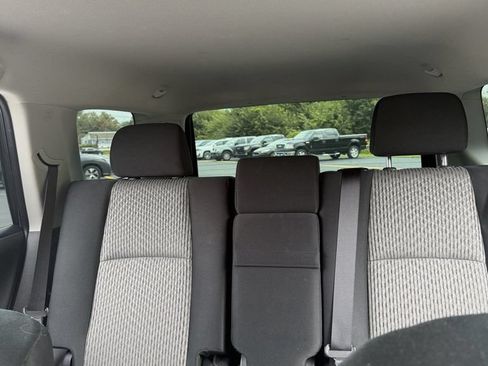 Used 2023 Toyota 4Runner SR5 AWD/4WD image 17