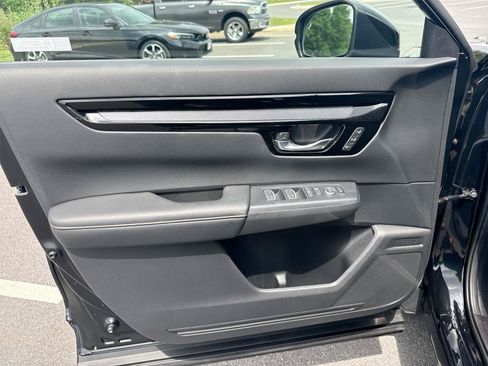 Certified 2025 Honda CR-V Sport Touring image 12