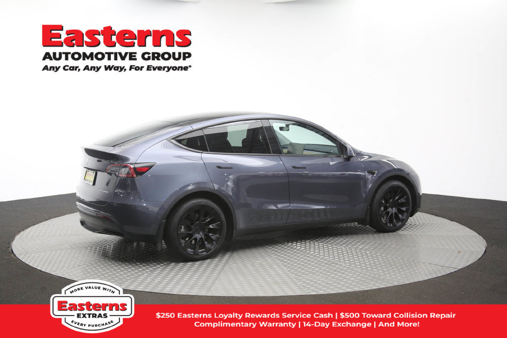 Used 2022 Tesla Model Y Long Range AWD/4WD image 39