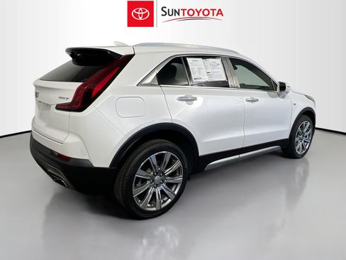 Used 2020 Cadillac XT4 Premium Luxury w/ Enhanced Visibility Package image 4