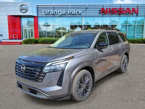 New 2026 Nissan Pathfinder SL w/ SL Premium Package image 4