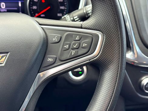 Used 2023 Chevrolet Equinox LT image 22