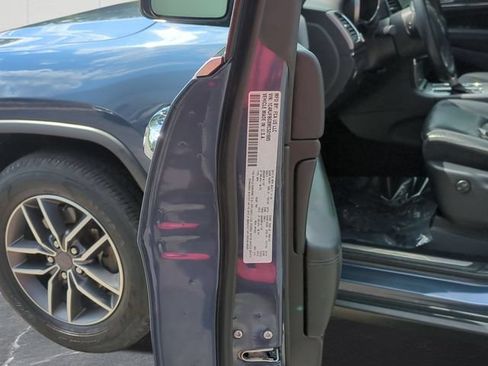 Used 2021 Jeep Grand Cherokee Limited AWD/4WD image 36