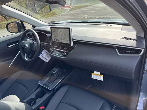 New 2026 Toyota Corolla Cross XLE image 19
