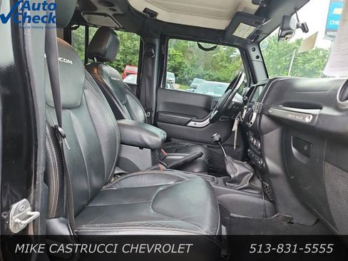 Used 2016 Jeep Wrangler Unlimited Rubicon AWD/4WD image 29