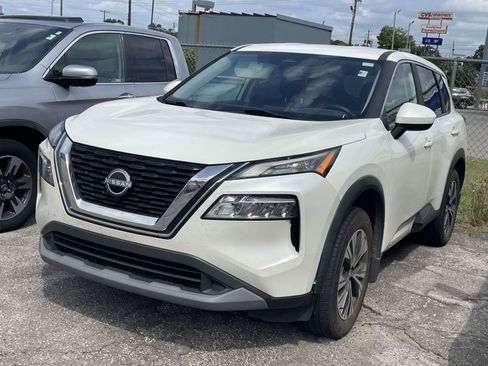 Used 2023 Nissan Rogue SV FWD image 3