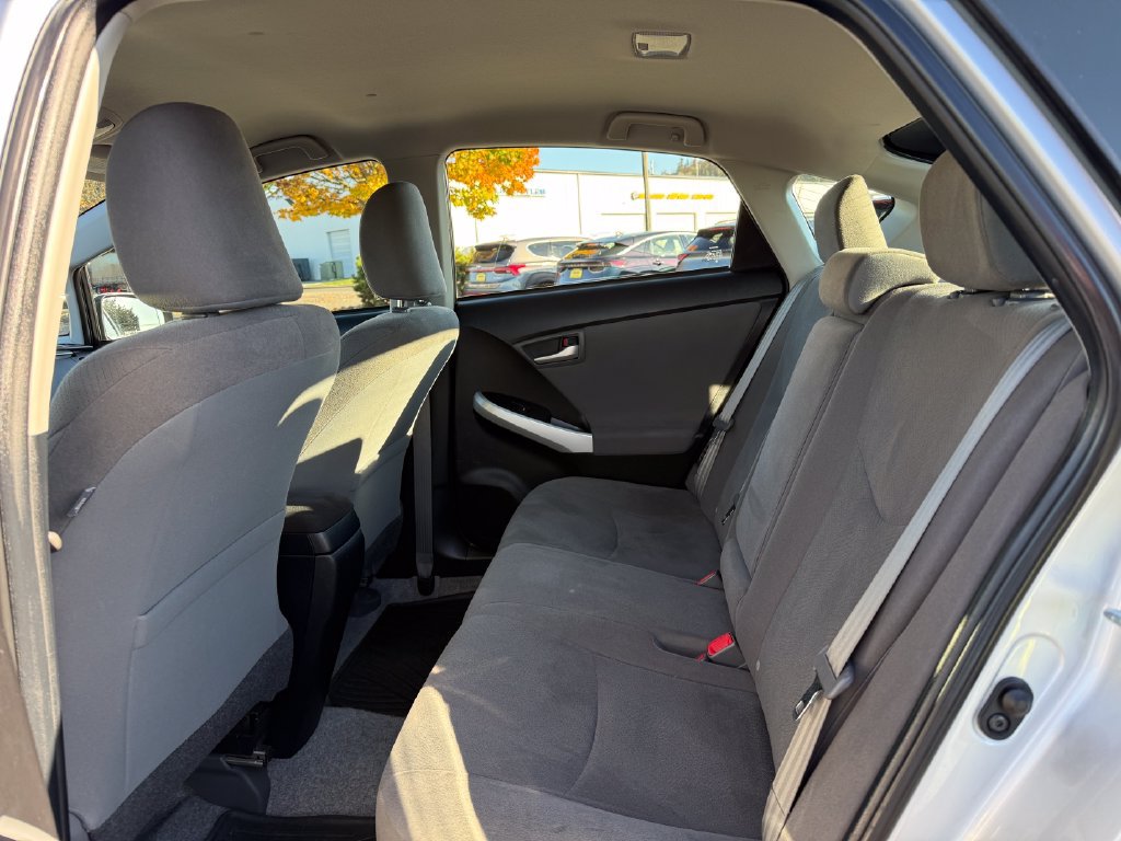 Used 2015 Toyota Prius Two FWD image 15