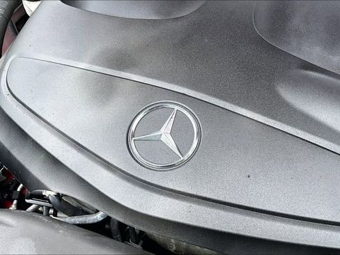 Certified 2019 Mercedes-Benz GLA 250 4MATIC image 34