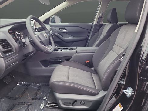 New 2026 Nissan Rogue SV w/ Cold Weather Package image 4