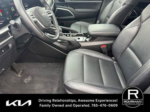 Used 2023 Kia Telluride S w/ S Sunroof Package image 9