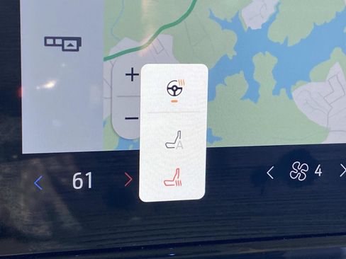 Used 2025 Ford Expedition Active image 24