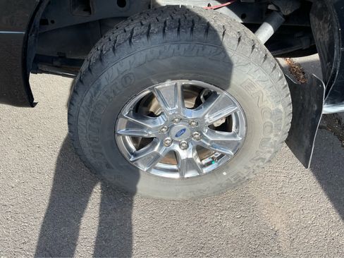 Used 2016 Ford F150 XLT w/ Equipment Group 302A Luxury image 6