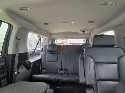 Used 2017 Chevrolet Suburban Premier AWD/4WD image 21
