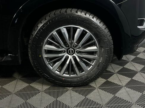 Used 2024 Nissan Armada SL image 35