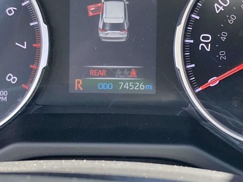 Used 2022 Toyota RAV4 XLE image 30