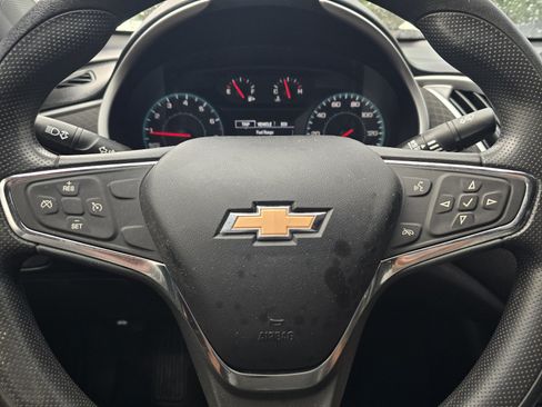 Used 2021 Chevrolet Malibu LS FWD image 24
