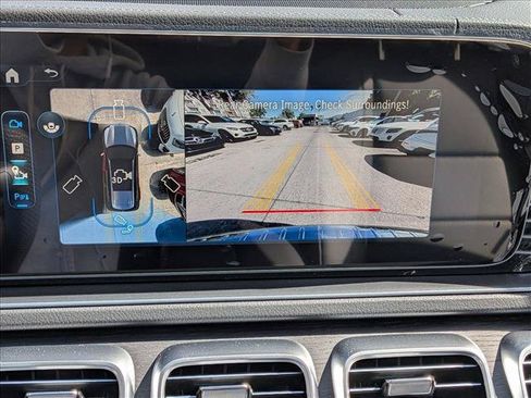 Used 2026 Mercedes-Benz GLS 450 4MATIC image 12