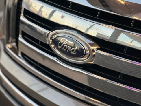 Used 2011 Ford F150 XLT w/ Off-Road Pkg image 16