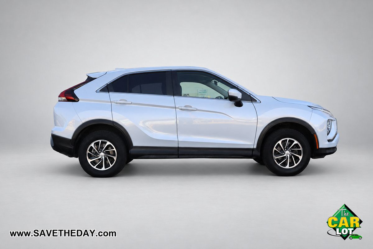 Used 2024 Mitsubishi Eclipse Cross ES AWD/4WD image 9