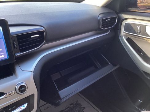 Used 2020 Ford Explorer XLT w/ Equipment Group 202A image 35