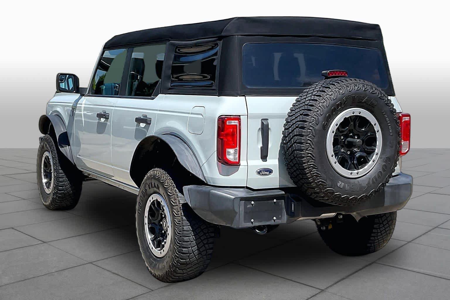Used 2023 Ford Bronco 4-Door w/ Sasquatch Package AWD/4WD image 12