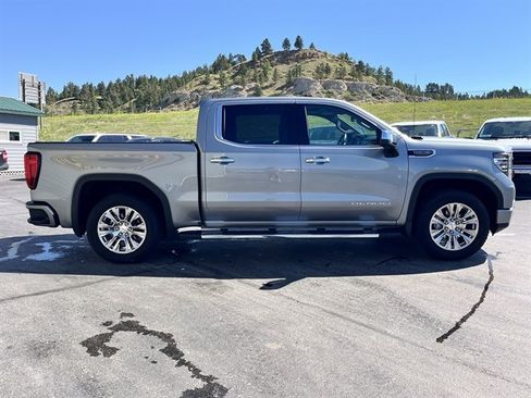 Used 2025 GMC Sierra 1500 Denali w/ Technology Package AWD/4WD image 5