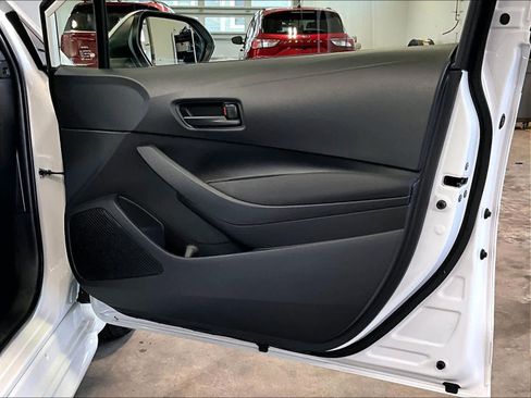Used 2024 Toyota Corolla LE image 12