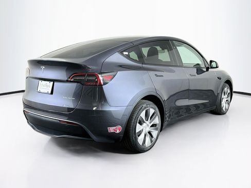 Used 2023 Tesla Model Y Long Range AWD/4WD image 9