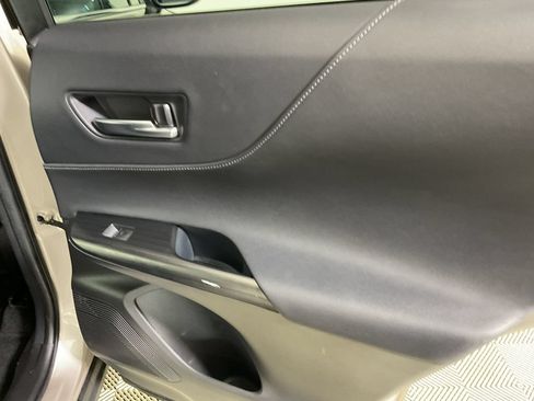 Used 2023 Toyota Venza Limited AWD/4WD image 22