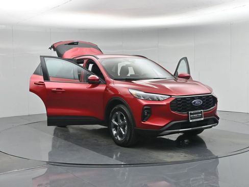 Used 2025 Ford Escape ST-Line Select image 37