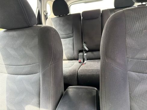 Used 2014 Nissan Rogue S AWD/4WD image 4