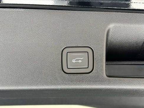 New 2026 Chevrolet Equinox EV LT image 5