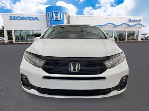 New 2026 Honda Odyssey Touring image 10