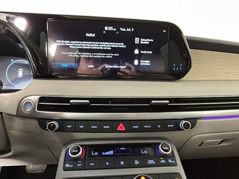Used 2024 Hyundai Palisade Limited AWD/4WD image 23