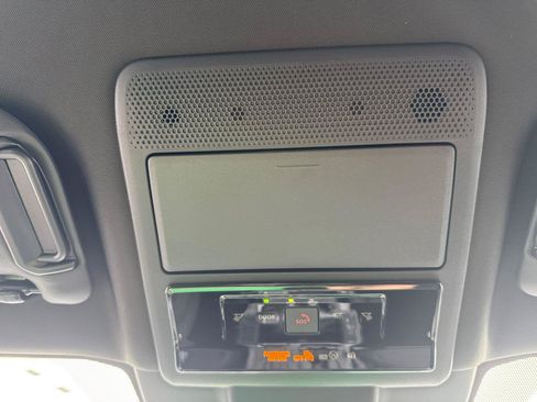 Used 2026 Toyota RAV4 AWD Plug-in Hybrid image 22