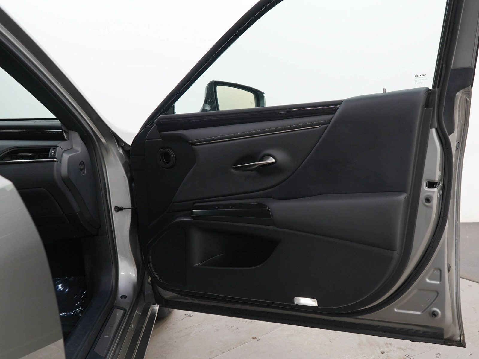 Used 2021 Lexus ES 350 FWD image 9