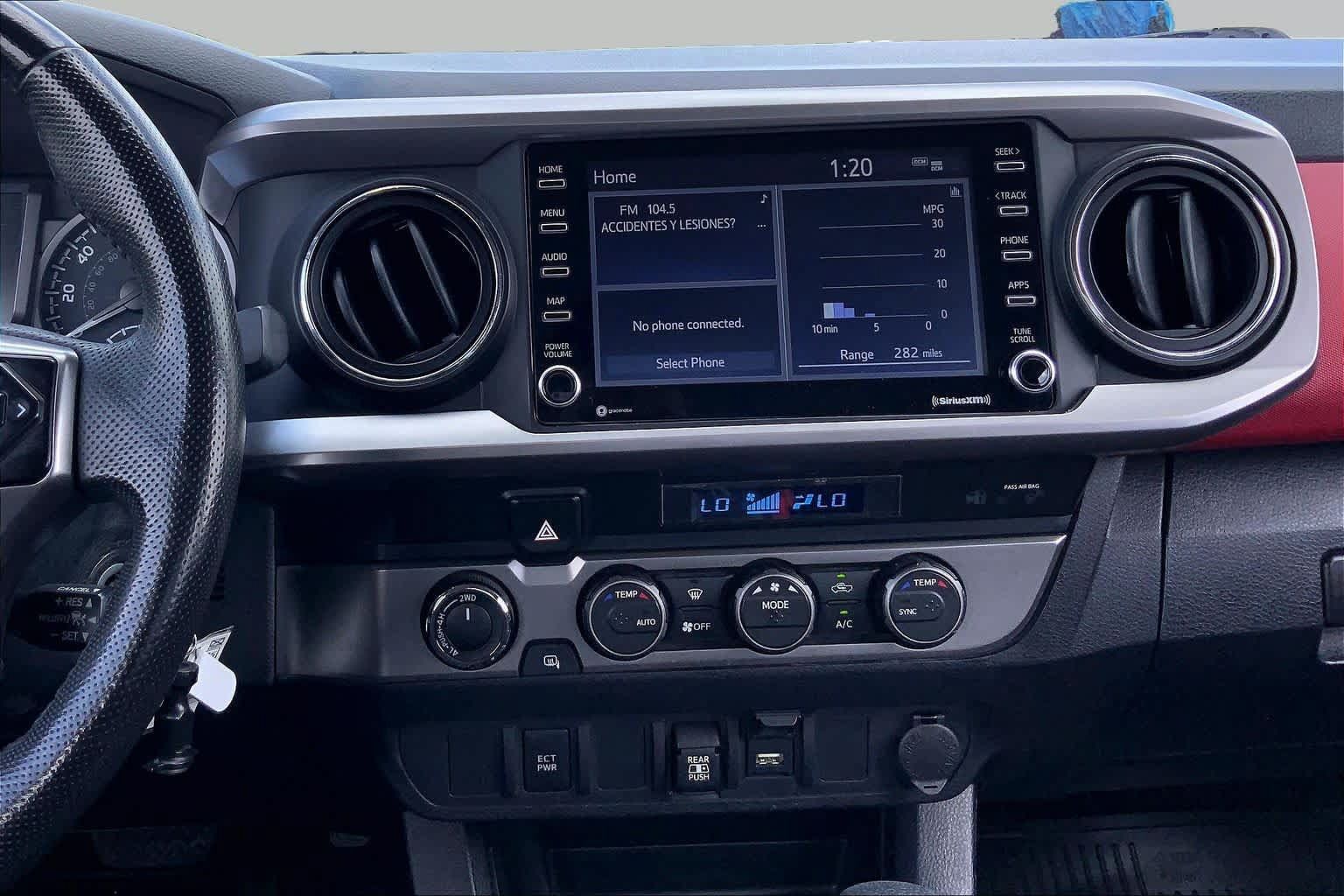 Used 2022 Toyota Tacoma SR5 AWD/4WD image 7