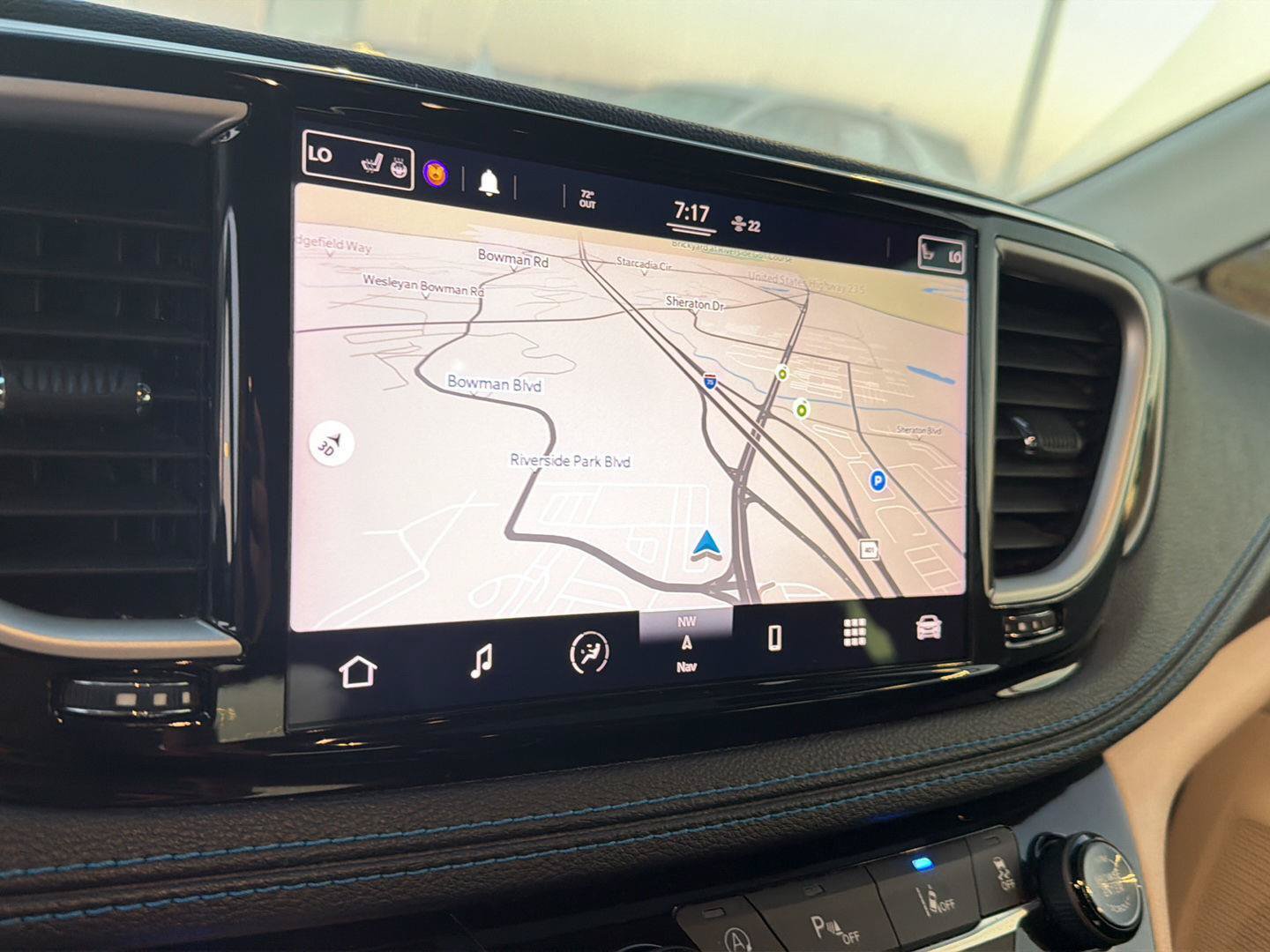 Used 2021 Chrysler Pacifica Touring-L FWD image 24