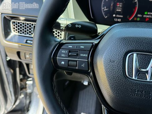 Certified 2025 Honda Civic Sport image 18