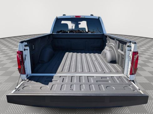 Used 2025 Ford F150 XL w/ Equipment Group 103A High AWD/4WD image 15