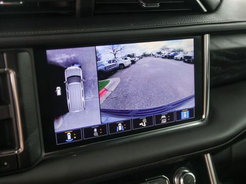 Used 2021 GMC Yukon Denali image 19